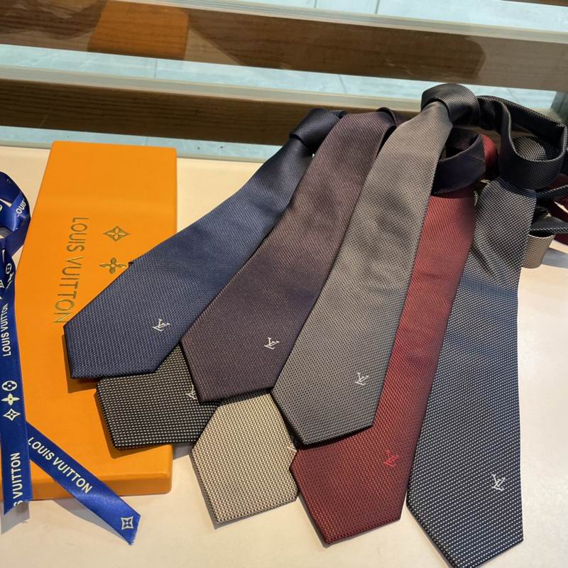 LV Tie hm39